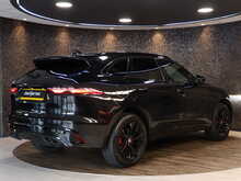 Jaguar F-PACE D300 MHEV R-Dynamic SE - U13023