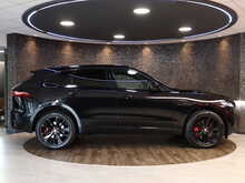 Jaguar F-PACE D300 MHEV R-Dynamic SE - U13023