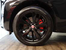 Jaguar F-PACE D300 MHEV R-Dynamic SE - U13023