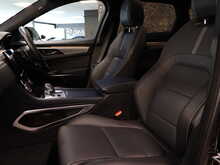 Jaguar F-PACE D300 MHEV R-Dynamic SE - U13023