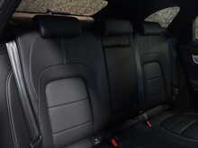 Jaguar F-PACE D300 MHEV R-Dynamic SE - U13023