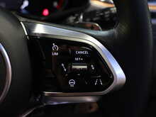 Jaguar F-PACE D300 MHEV R-Dynamic SE - U13023