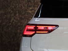 Volkswagen Golf TSI R - U13045