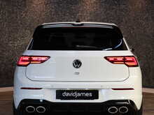 Volkswagen Golf TSI R - U13045