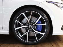 Volkswagen Golf TSI R - U13045