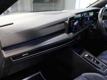 Volkswagen Golf TSI R - U13045