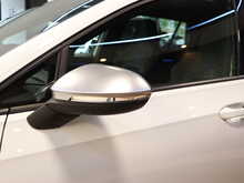 Volkswagen Golf TSI R - U13045