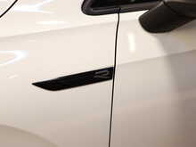 Volkswagen Golf TSI R - U13045
