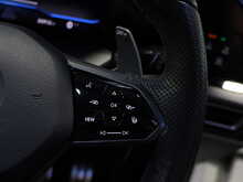 Volkswagen Golf TSI R - U13045