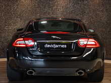 Jaguar XK V8 Signature - U13052