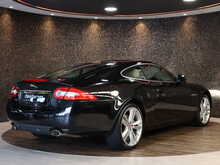 Jaguar XK V8 Signature - U13052