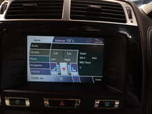 Jaguar XK V8 Signature - U13052