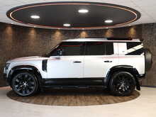 Land Rover Defender 110 SD4 HSE - U13065