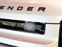 Land Rover Defender 110 SD4 HSE - U13065