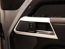 Land Rover Defender 110 SD4 HSE - U13065