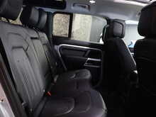 Land Rover Defender 110 SD4 HSE - U13065