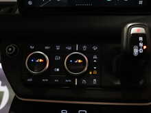 Land Rover Defender 110 SD4 HSE - U13065