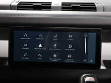 Land Rover Defender 110 SD4 HSE - U13065