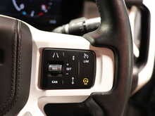 Land Rover Defender 110 SD4 HSE - U13065