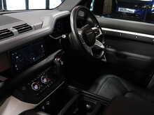 Land Rover Defender 110 SD4 HSE - U13065