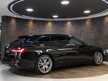 Audi A6 Avant TFSI Black Edition - U13067