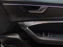 Audi A6 Avant TFSI Black Edition - U13067