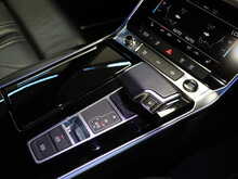 Audi A6 Avant TFSI Black Edition - U13067