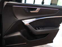 Audi A6 Avant TFSI Black Edition - U13067