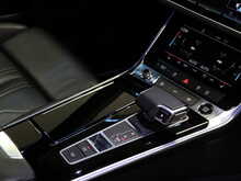 Audi A6 Avant TFSI Black Edition - U13067