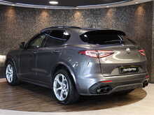 Alfa Romeo Stelvio V6 Bi-Turbo Quadrifoglio - U13069