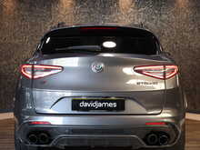 Alfa Romeo Stelvio V6 Bi-Turbo Quadrifoglio - U13069