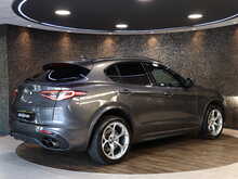 Alfa Romeo Stelvio V6 Bi-Turbo Quadrifoglio - U13069