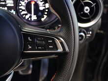 Alfa Romeo Stelvio V6 Bi-Turbo Quadrifoglio - U13069