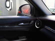 Alfa Romeo Stelvio V6 Bi-Turbo Quadrifoglio - U13069