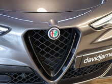 Alfa Romeo Stelvio V6 Bi-Turbo Quadrifoglio - U13069