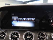 Mercedes-Benz E Class E220d AMG Line - U13078