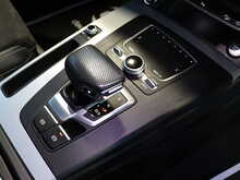 Audi Q5 TDI S line - U13095