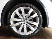 Volkswagen Tiguan TDI R-Line Tech - U13100