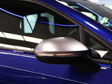 Volkswagen Golf TSI R - U13108