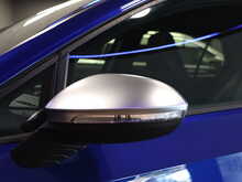 Volkswagen Golf TSI R - U13108