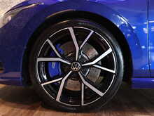 Volkswagen Golf TSI R - U13108