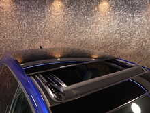 Volkswagen Golf TSI R - U13108