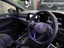 Volkswagen Golf TSI R - U13108