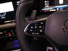 Volkswagen Golf TSI R - U13108