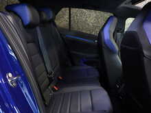 Volkswagen Golf TSI R - U13108