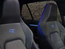 Volkswagen Golf TSI R - U13108
