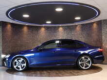 Audi A4 TFSI Black Edition - U13109