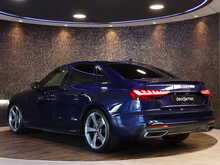 Audi A4 TFSI Black Edition - U13109