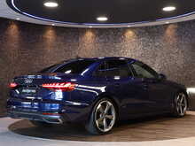 Audi A4 TFSI Black Edition - U13109