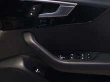 Audi A4 TFSI Black Edition - U13109